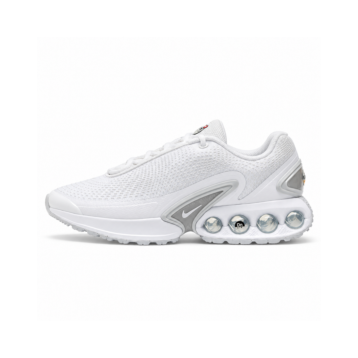 Nike Air Max Dn White – naslovna slika, bočni profil na bijeloj pozadini