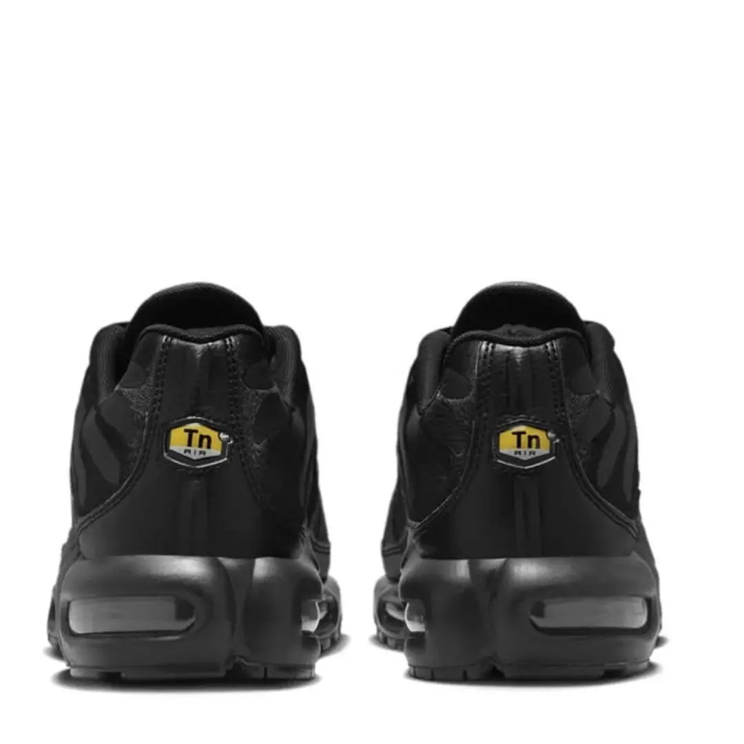 Nike TN (Triple Black)