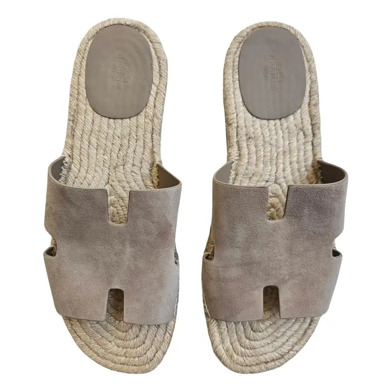Hermès "Izmir Beige sandals"