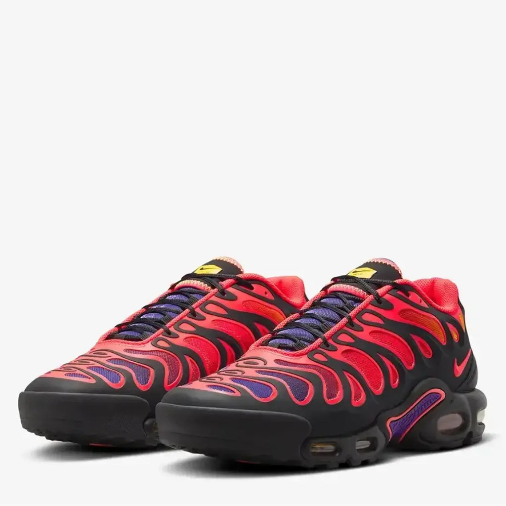 Nike TN Drift Red & Electric Purple patike – prednji ugao i detalji gornjišta