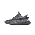 Yeezy Boost 350 V2 Dark Salt naslovna poravnata